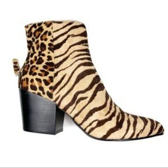 Dolce Vita Coltyn Calf Hair Leopard Ankle Bootie Size 7M Might Fit More Like 6.5 - Picture 2 of 15